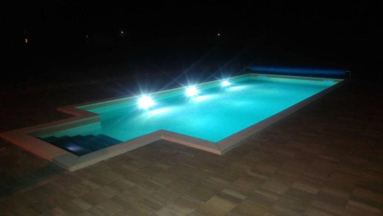 Holiday Home Rizvan City Brusane Bagian luar foto